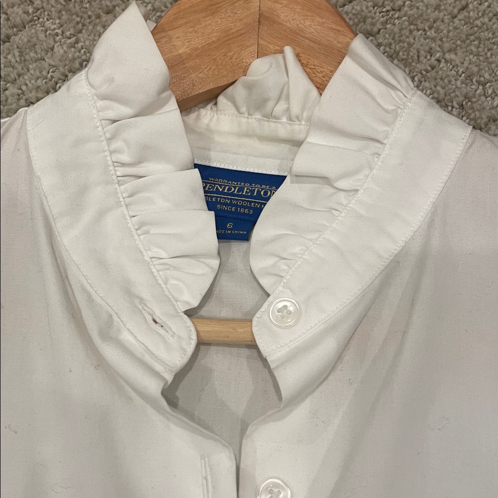Pendleton White Ruffled Collar Top - Picture 5 of 6